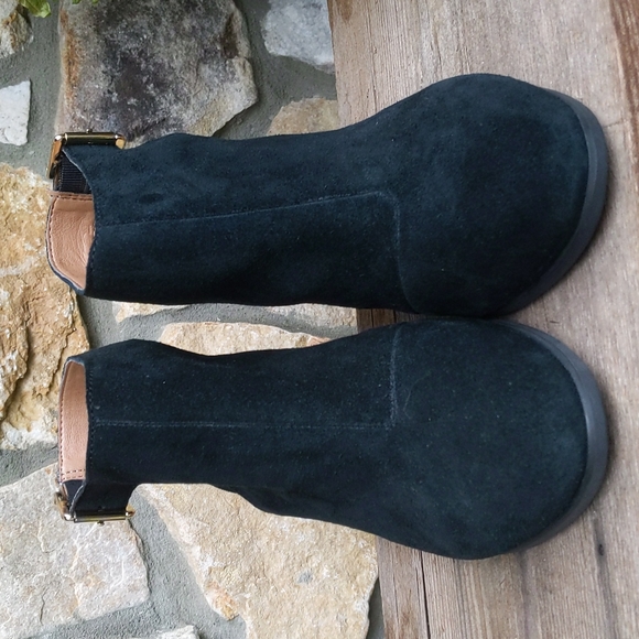 Vionic Perk Lacey Suede and Tortoise Bootie with Concealed Orthotic Support - Picture 6 of 12